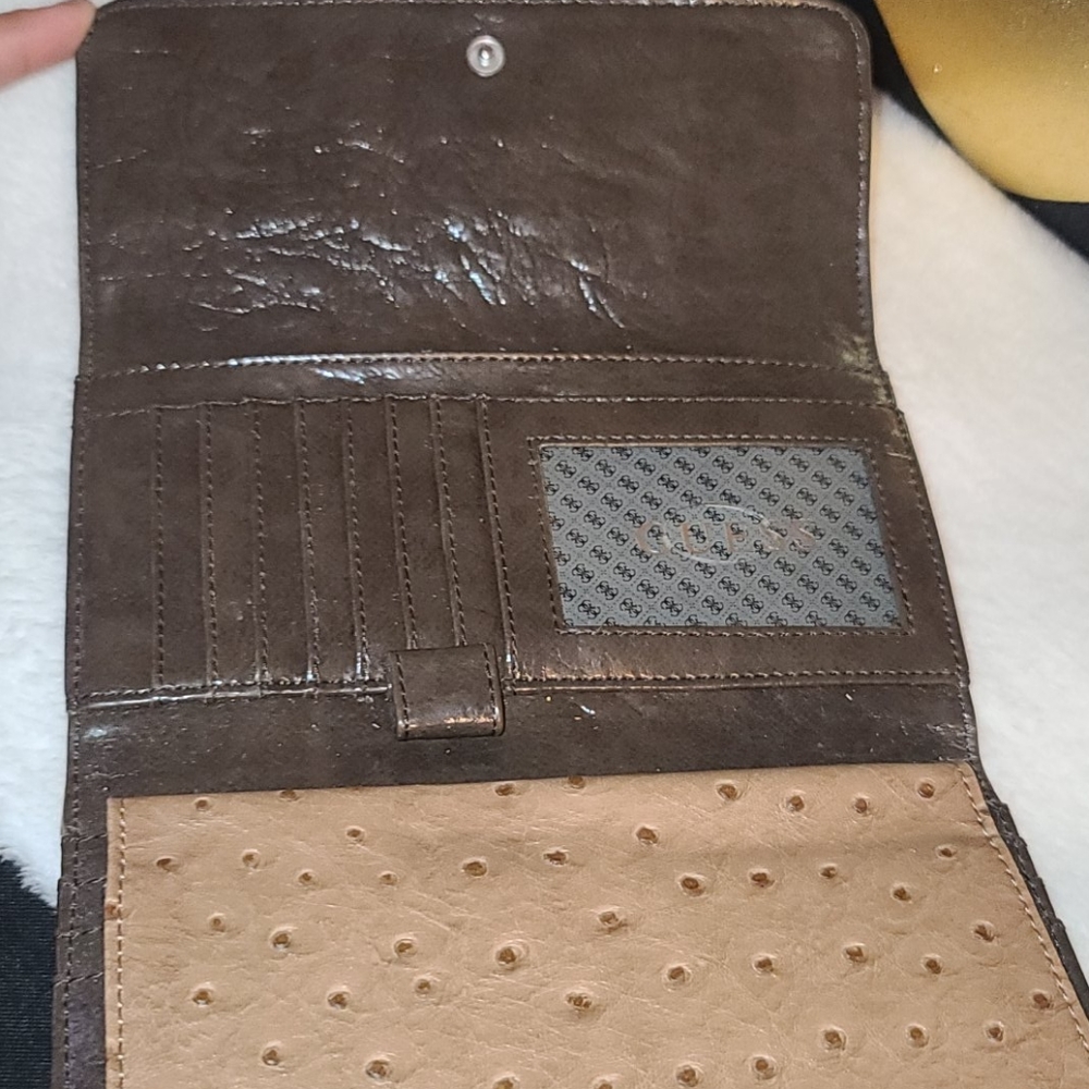 Guess Wallet - Picture 4 of 9